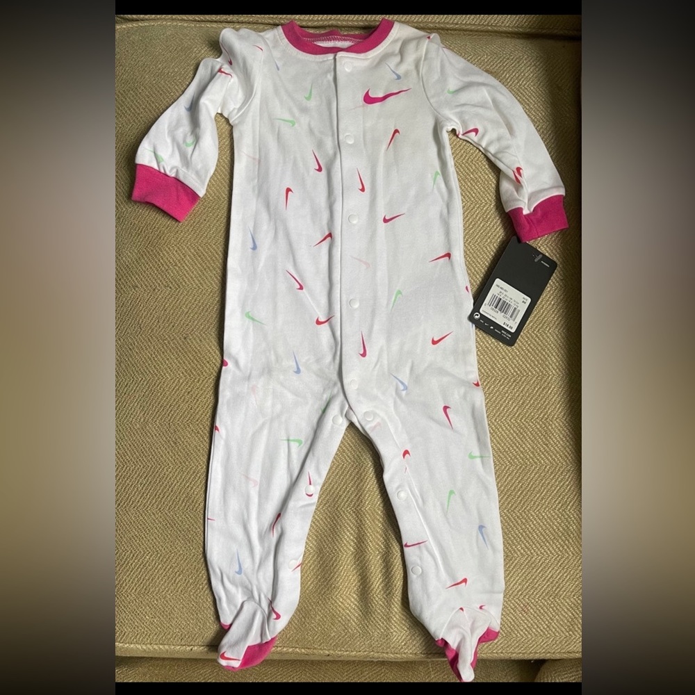 Nike Sleeper Sz 9 months NWT